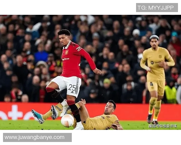 巅峰对决足球明星盘点:那些年我们追逐的绿茵传奇与英雄 巅峰对决足球明星盘点:那些年我们追逐的绿茵传奇与英雄