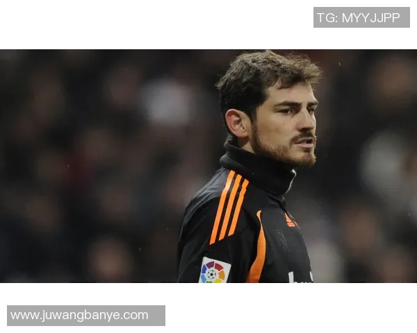 揭秘足球明星背后的亲属关系与家族故事 揭秘足球明星背后的亲属关系与家族故事