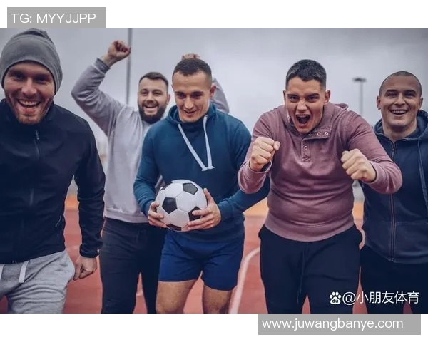 足球明星归队引发热议球迷期待新赛季精彩表现 足球明星归队引发热议球迷期待新赛季精彩表现